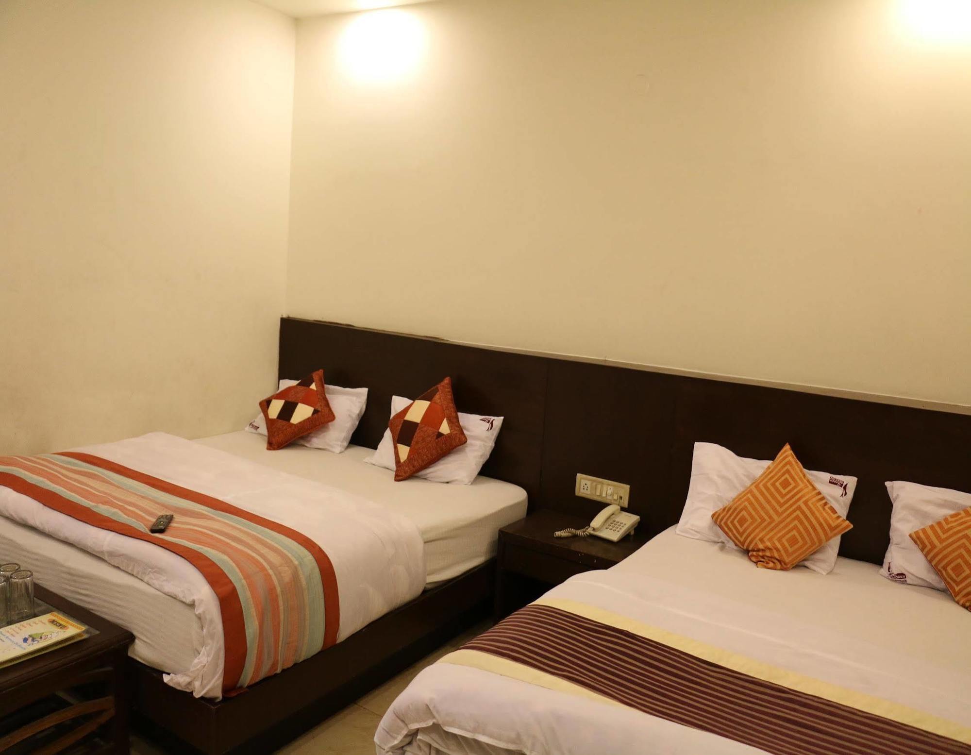Hotel Seven Seas Inn New Delhi Eksteriør bilde